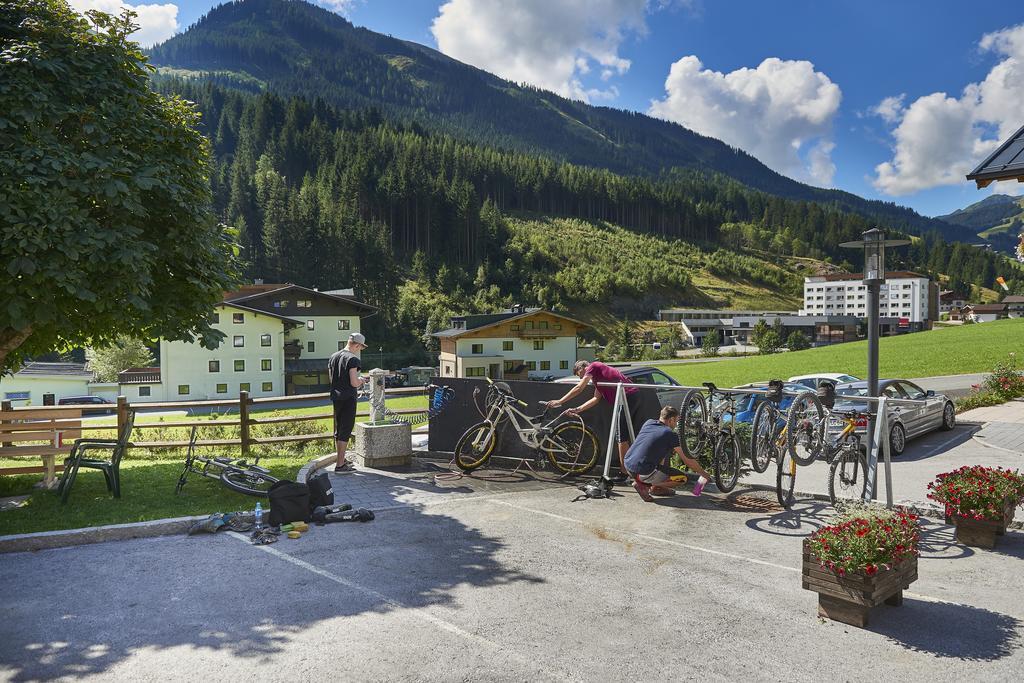Pension Gabi Saalbach-Hinterglemm Exteriér fotografie